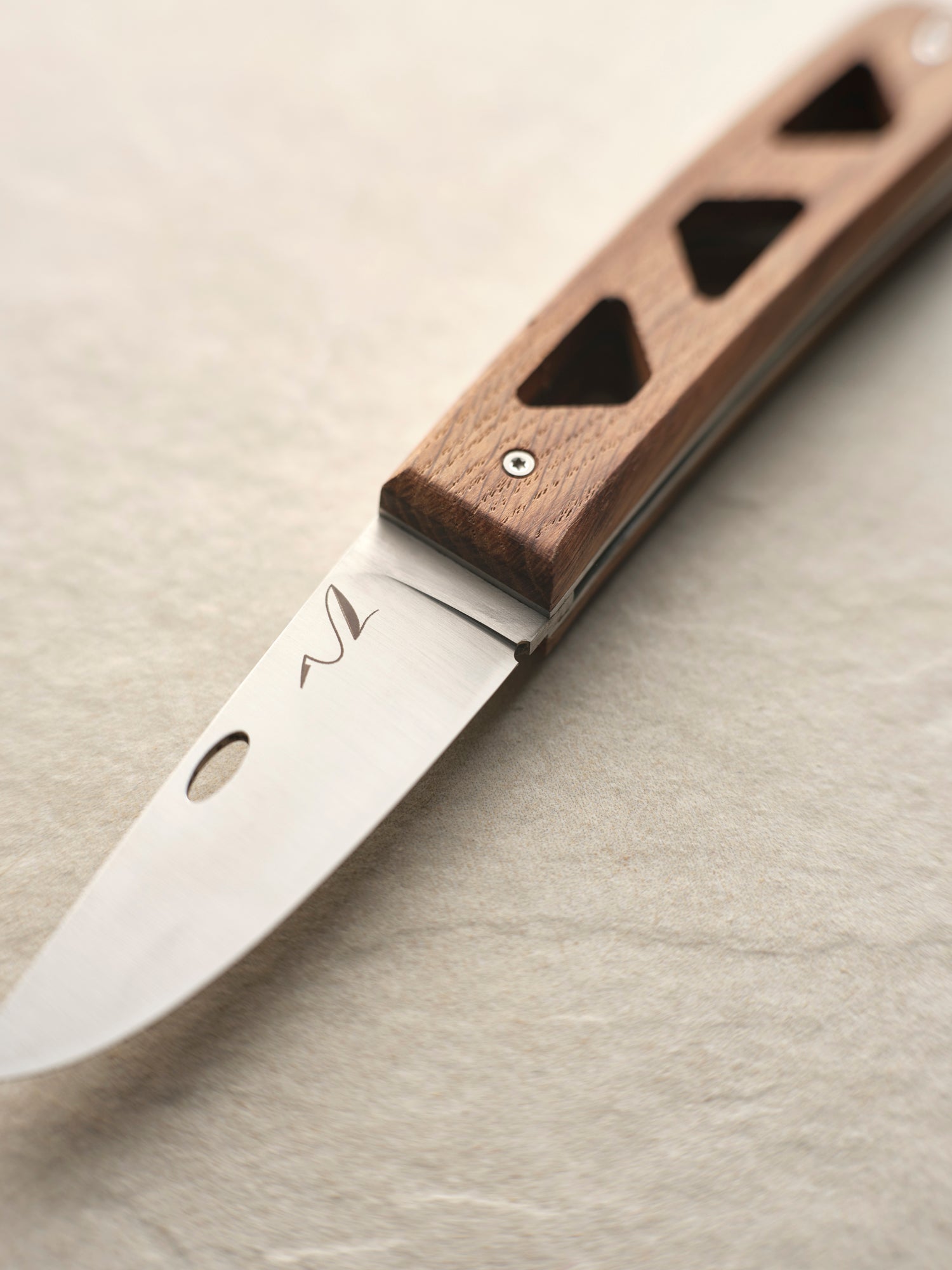 Couteau pliant artisanal en bois